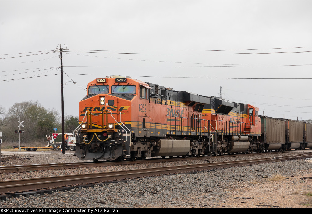 BNSF 6252